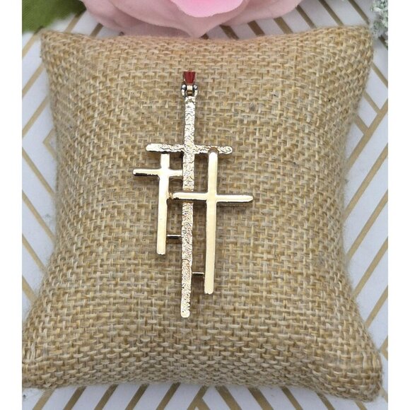 Beautiful 3 Cross 2" Pendant in Textured & Smooth Gold Tone Religious Gift - Picture 4 of 6
